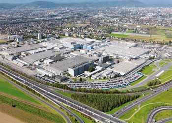 Magna production facility for Ineos electric 4x4