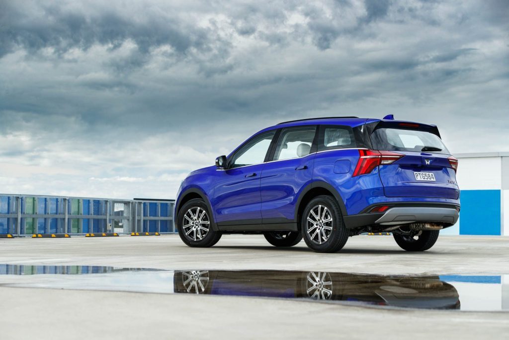 Mahindra XUV700 parked on a roof, showing the rear quarter