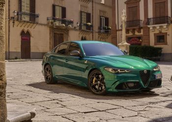 Alfa Romeo Giulia Quadrifoglio 100th Anniversario front three quarter view