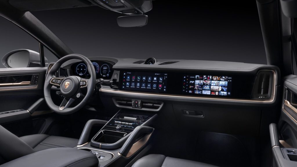 2024 Porsche Cayenne interior