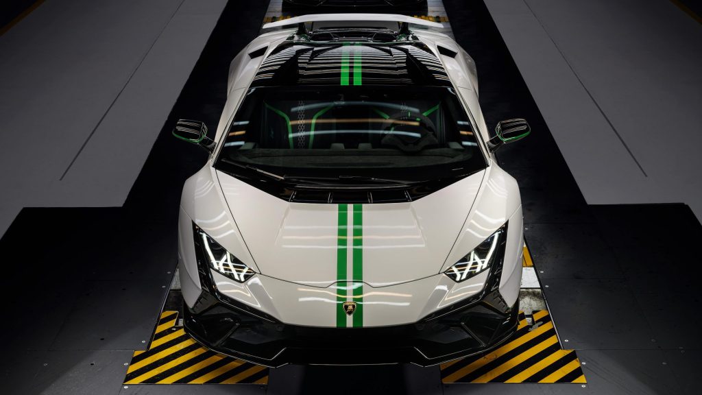 Lamborghini Huracan 60th Anniversary Edition front view
