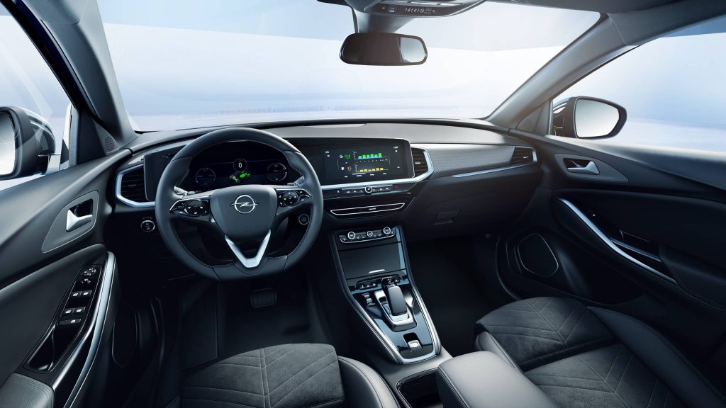 Opel Grandland SRi Hybrid interior