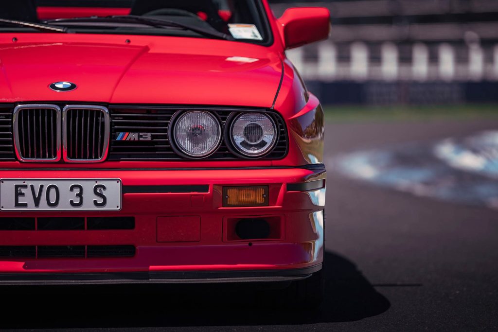 BMW E30 M3 Sport Evolution front end close up