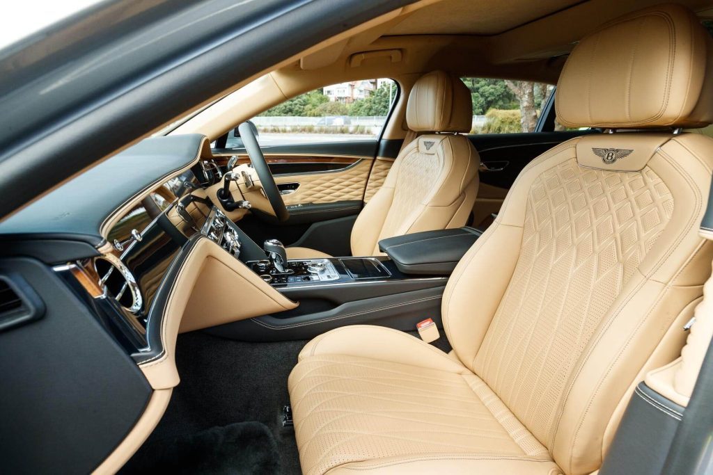 Front Interior of the Flying Spur Hybrid
