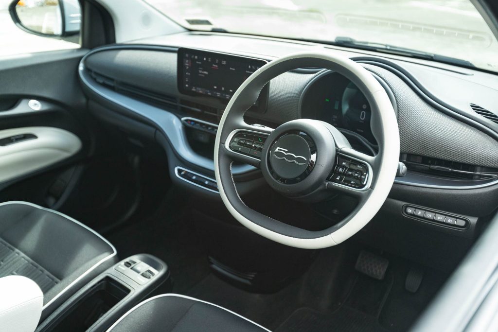 Fiat 500 two pronged steering wheel