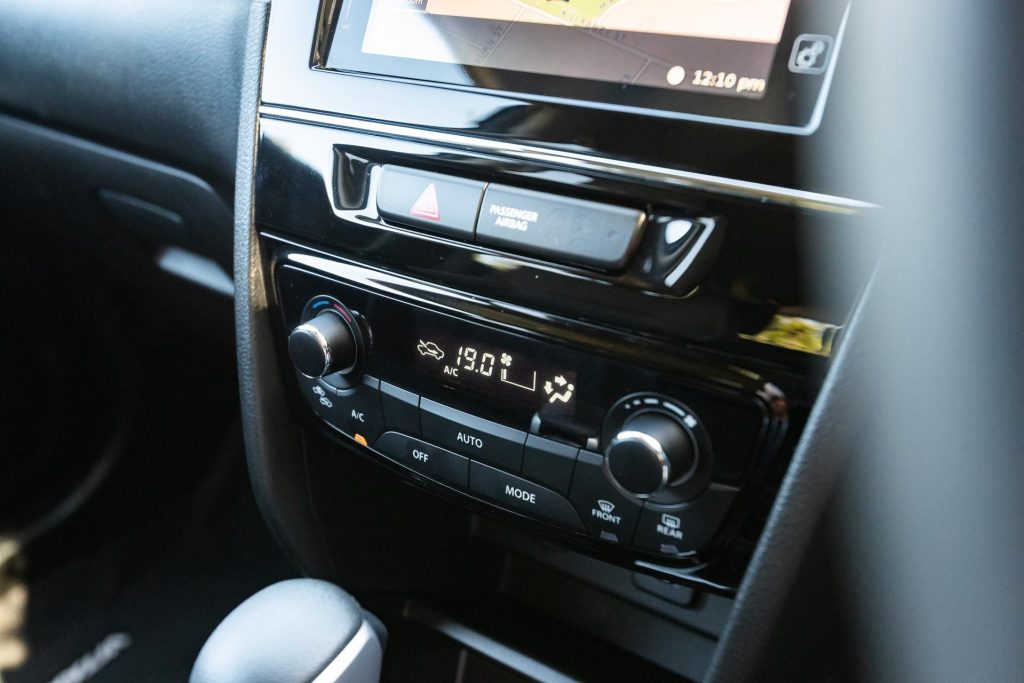 Centre controls for the Suzuki Vitara