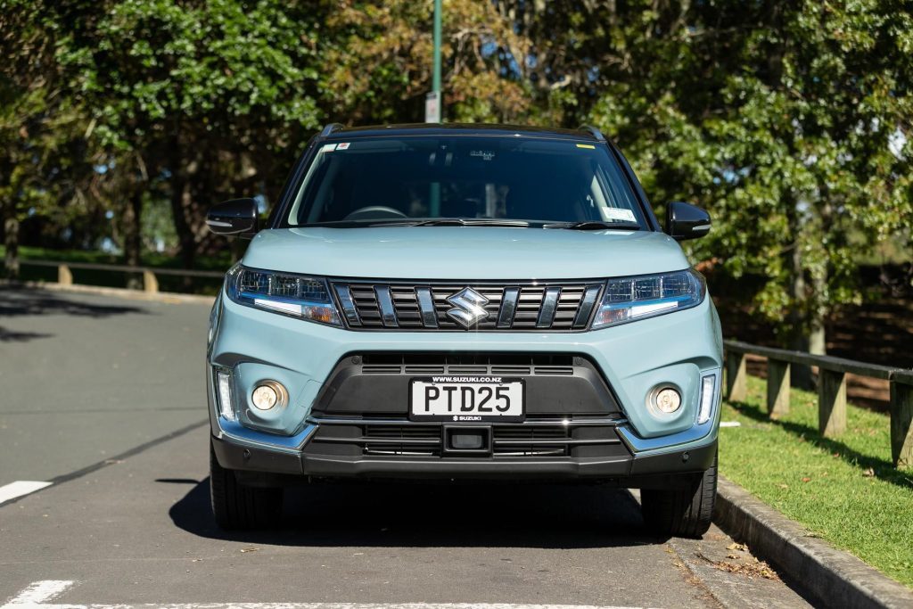 Front on view of Suzuki Vitara Hybrid