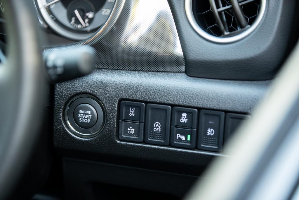 Various safety controls in the VItara