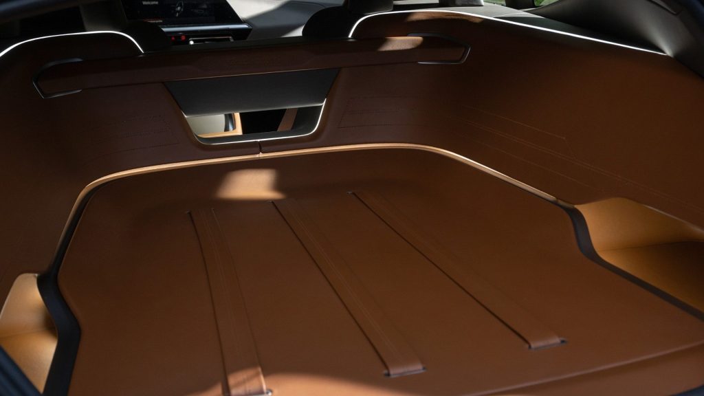 BMW Concept Touring Coupe rear luggage compartment
