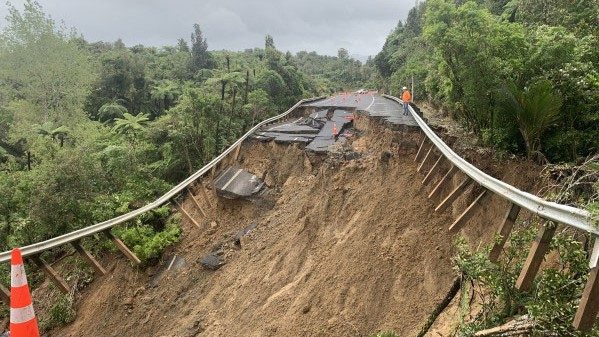 SH25A road washed away in Coromandel