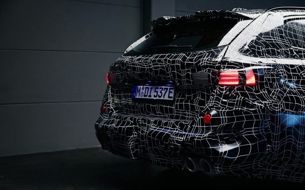 BMW M5 Touring rear hatch close up view
