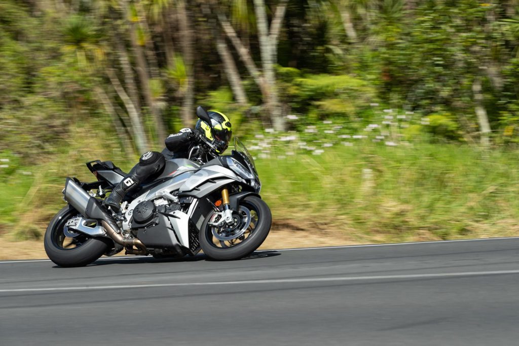 Aprilia Tuono V4 1100 leaning into a corner