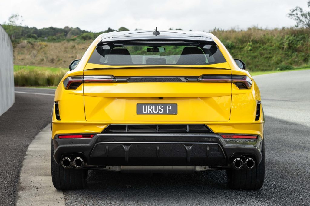 Rear shot of the Lamborghini Urus Performante