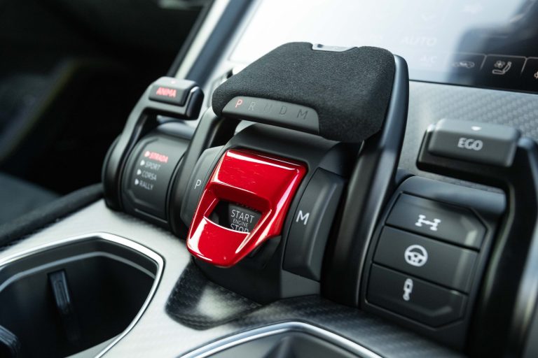 2023 Urus Performante review NZ Autocar