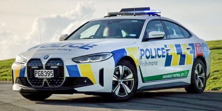 New Zealand Police BMW i4