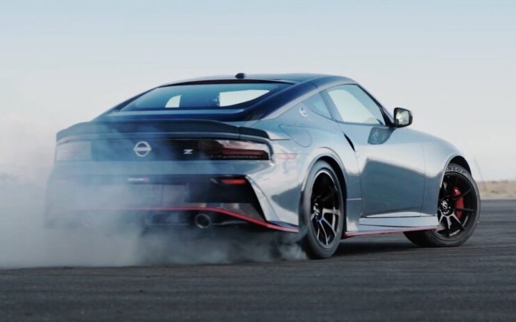 Nissan Z Nismo drifting on track
