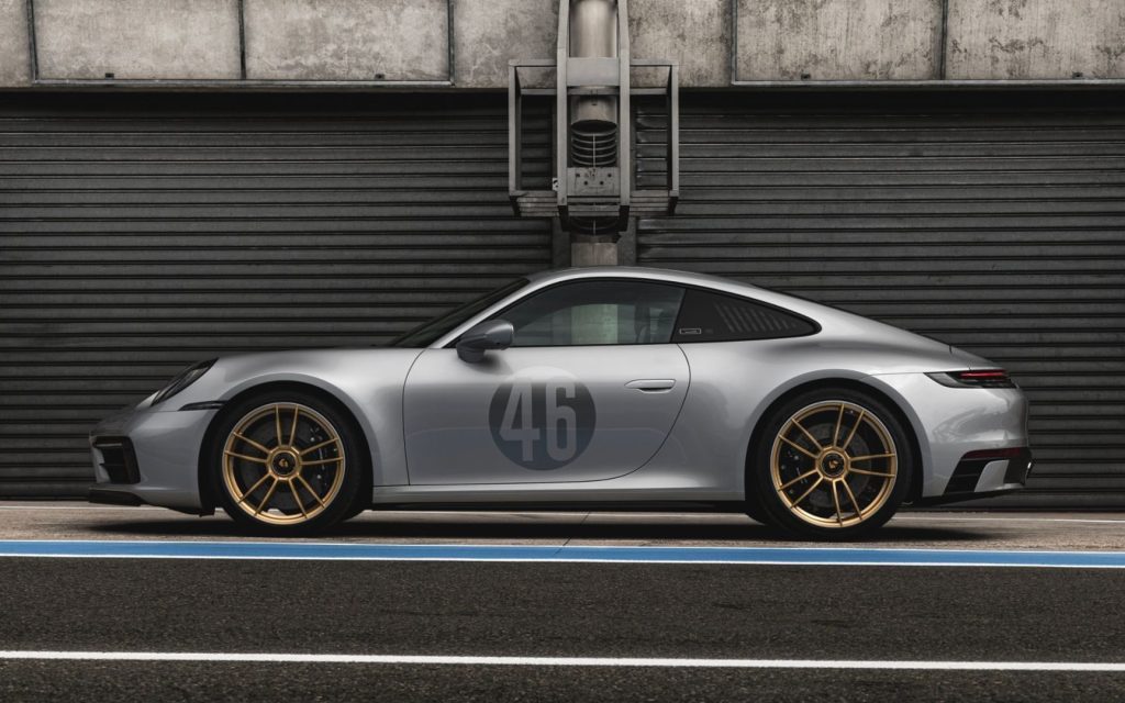 Porsche 911 GTS Le Mans edition side view