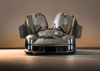 Porsche Mission X concept front