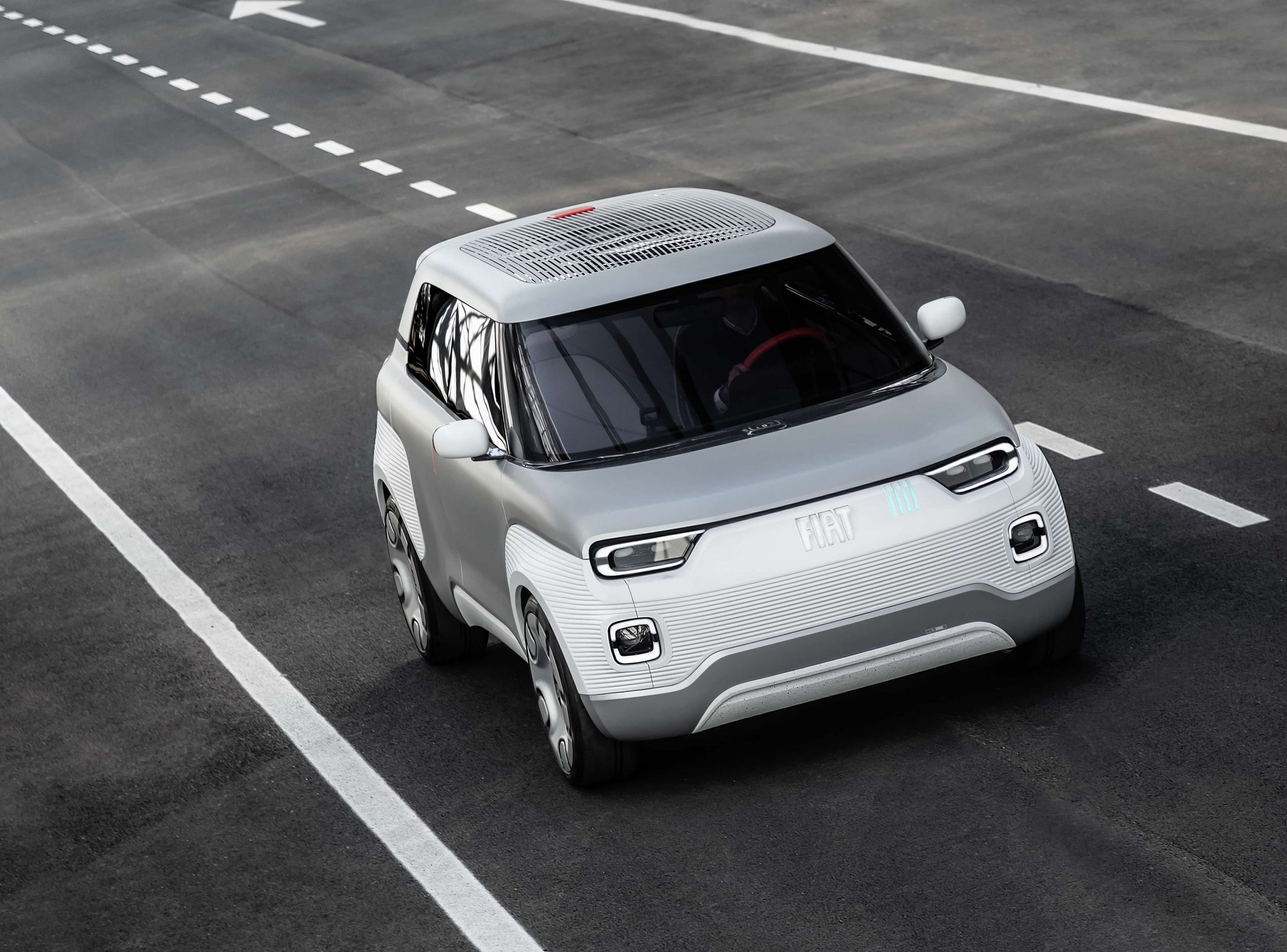 Fiat Concept Centoventi front three quarter view