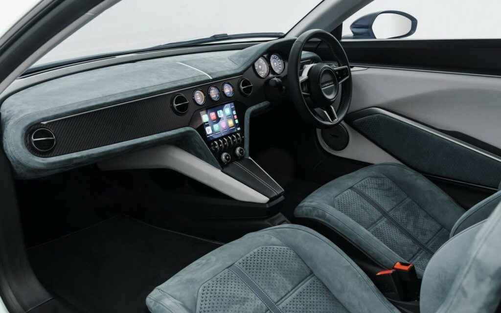 Caterham Project V interior