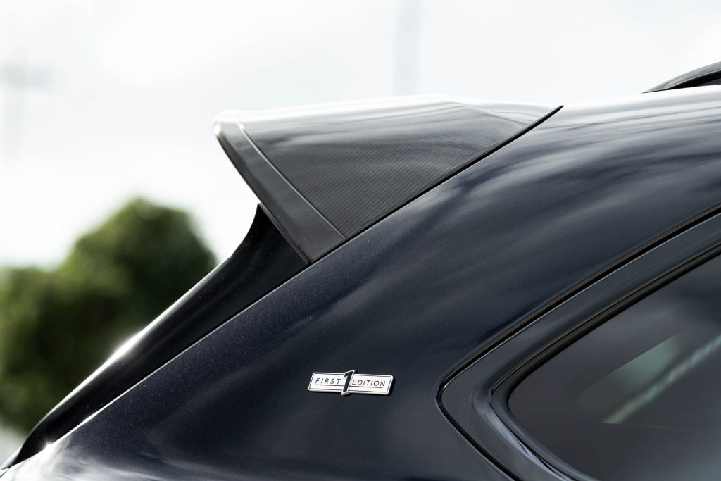 Bentley Bentayga EWB rear wing detail