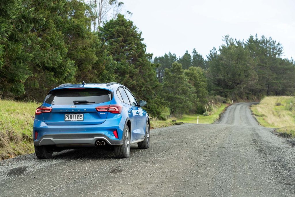 Ford Focus Active rear view, on gravel road