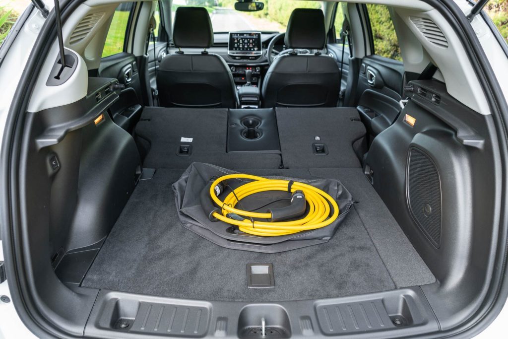 Boot area in the Jeep Compass S 4xe