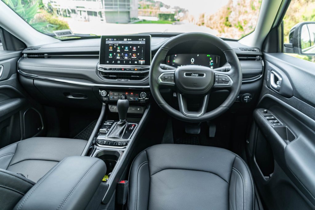 Jeep Compass S 4xe front interior