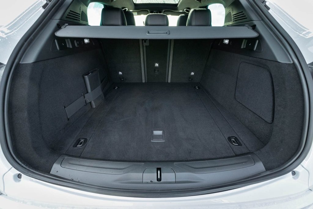 Boot space of the Maserati Grecale Modena