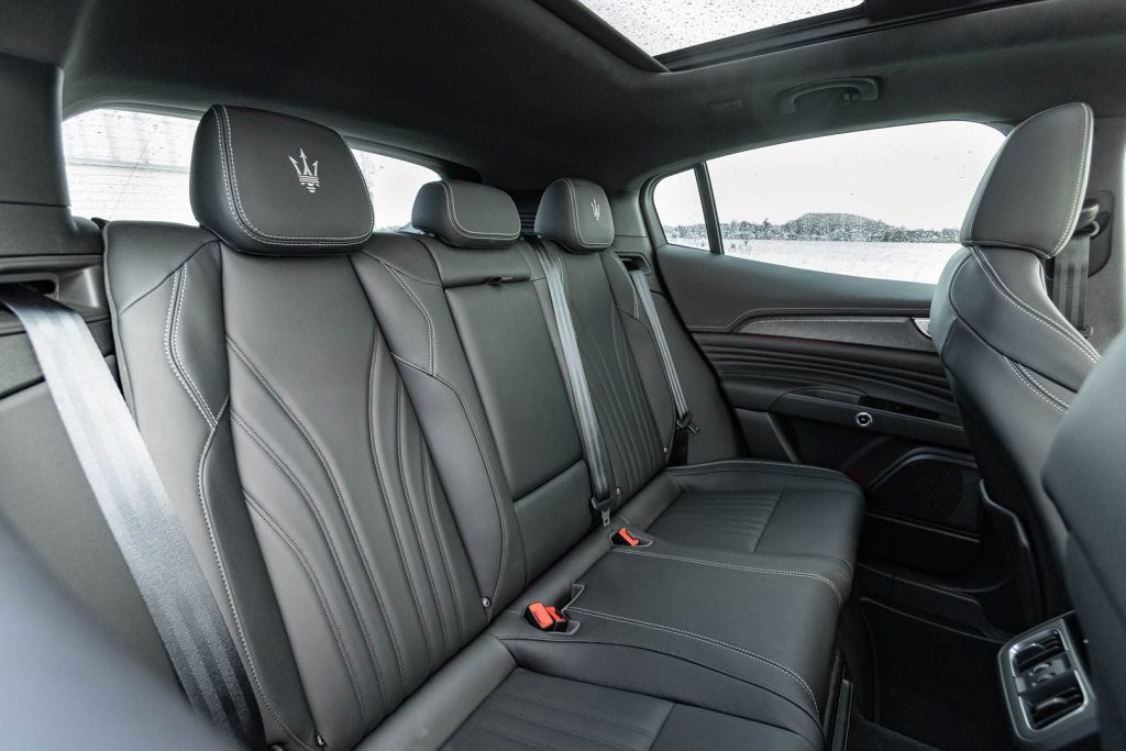 Maserati Grecale Modena rear seats in leather