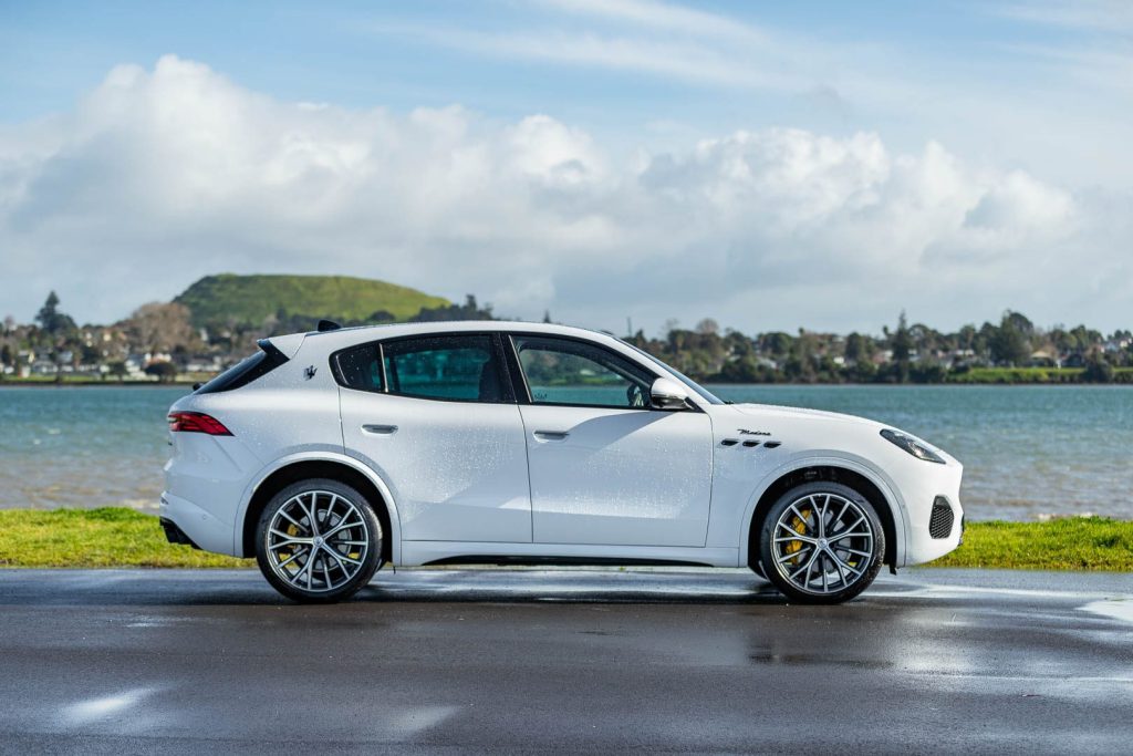 Side profile of the Maserati Grecale Modena SUV in white