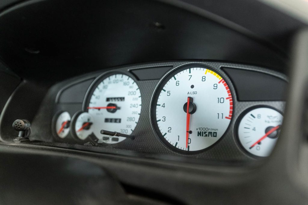 Nismo R33 GTR speedo cluster and gauges