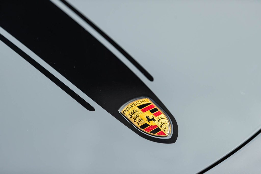 Porsche 718 Cayman Style Edition bonnet decal