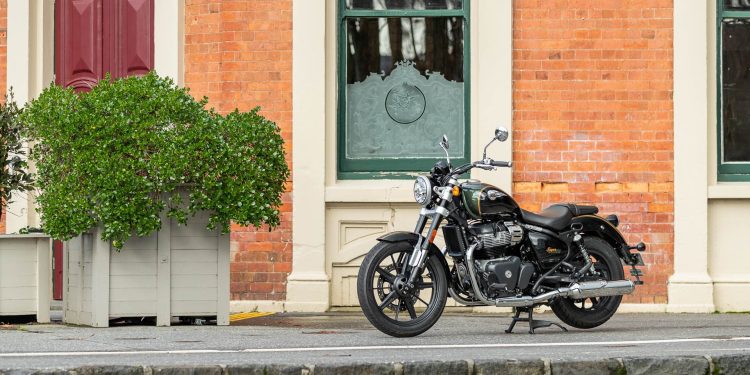 Royal Enfield Super Meteor 650 side profile in front of building