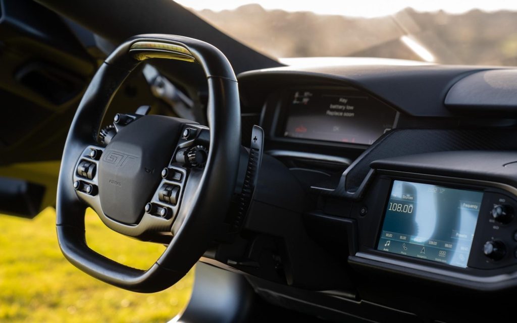 Ford GT interior