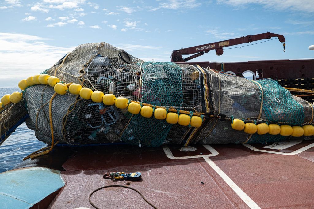 Rubbish collected from Pacific Ocean