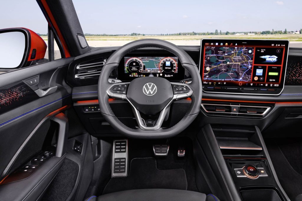 2024 Volkswagen Tiguan interior
