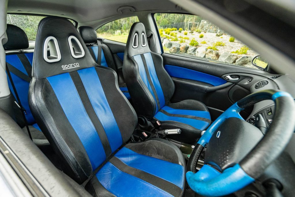 Interior of the Ford Focus RS Mk1 with Sparco seats