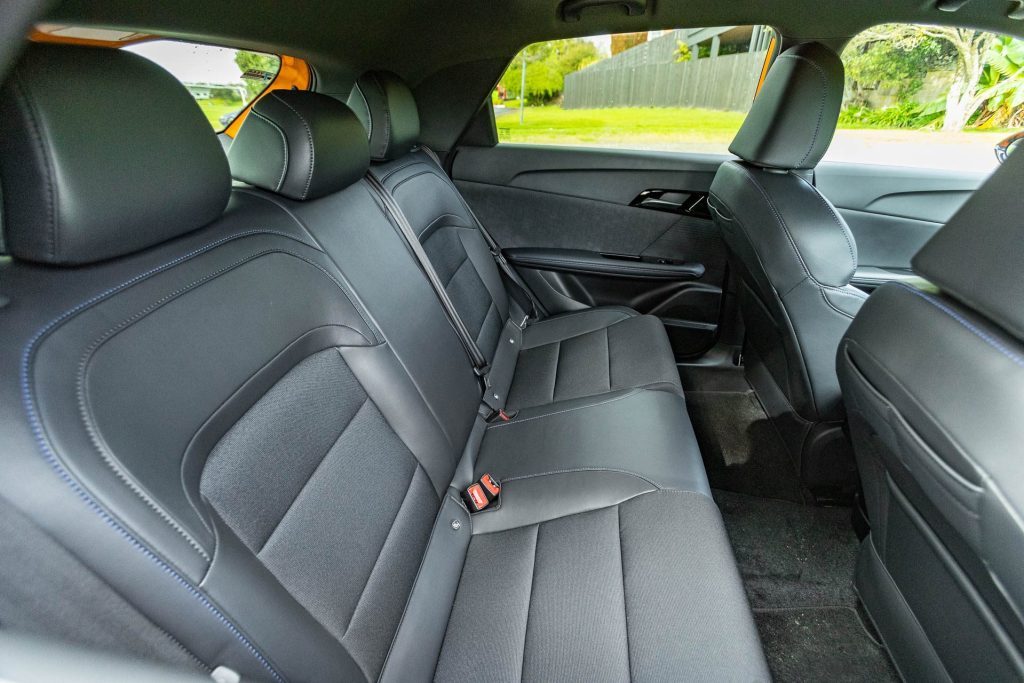 Rear seats in the MG4