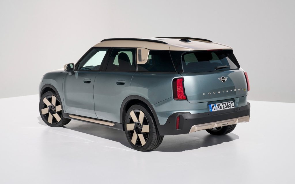 Fully electric Mini Countryman rear three quarter view