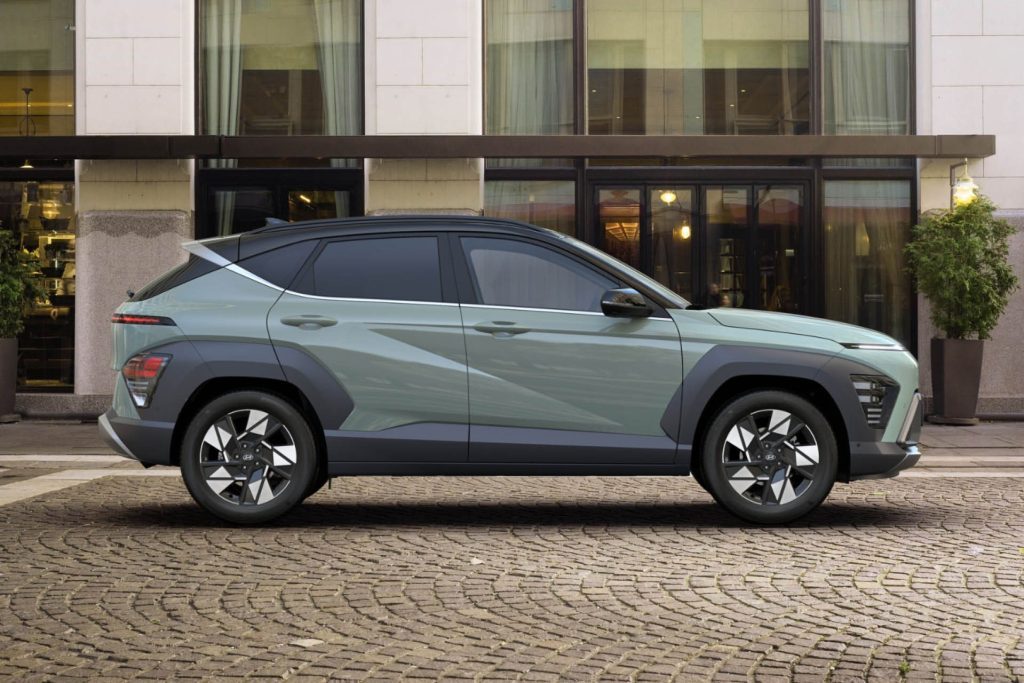 Hyundai Kona in Emerald Green side view