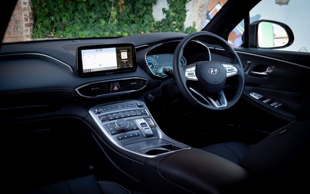 Hyundai Santa Fe Calligraphy interior