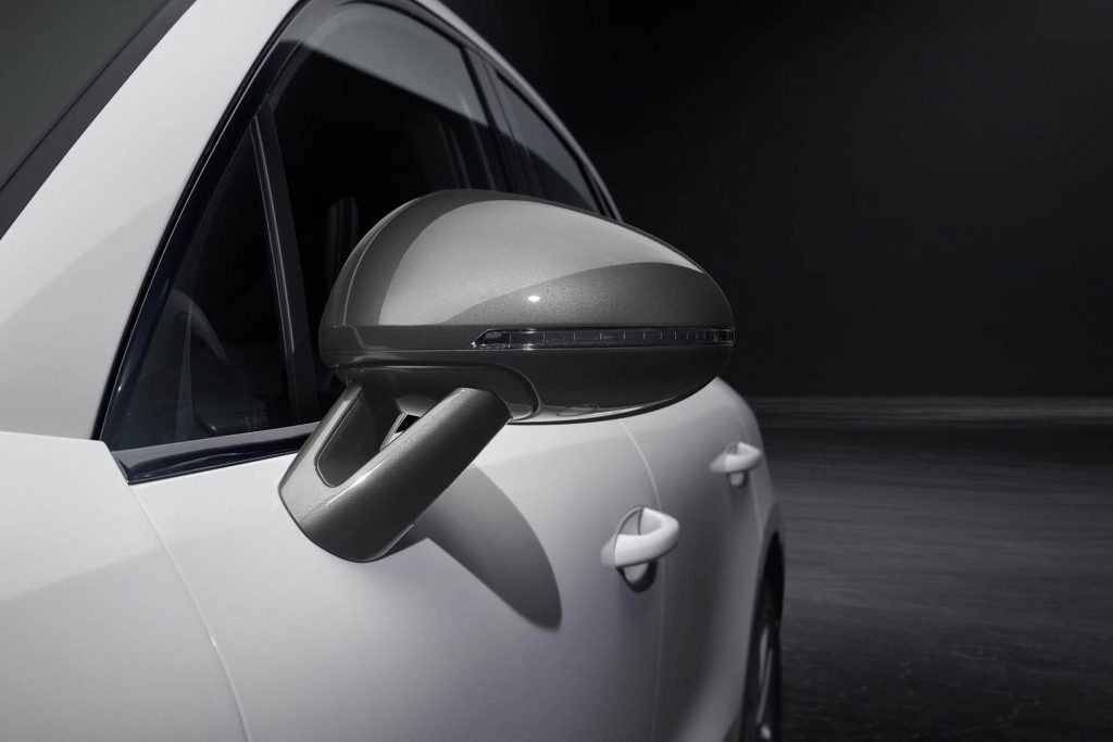 Porsche Macan T side mirror