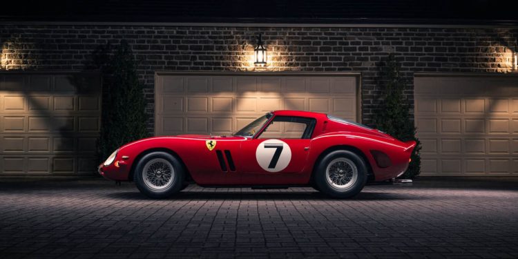 Ferrari 250 GTO side profile view