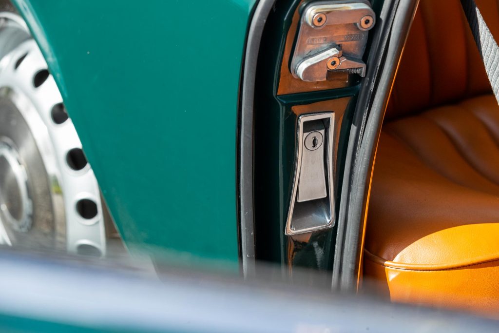 Boot release lever of the Alfa Romeo Giulia Sprint GT