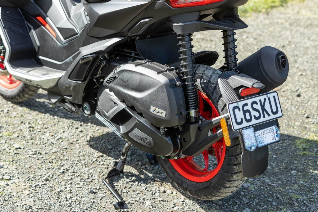 Rear wheel setup on the Aprilia SR GT 200