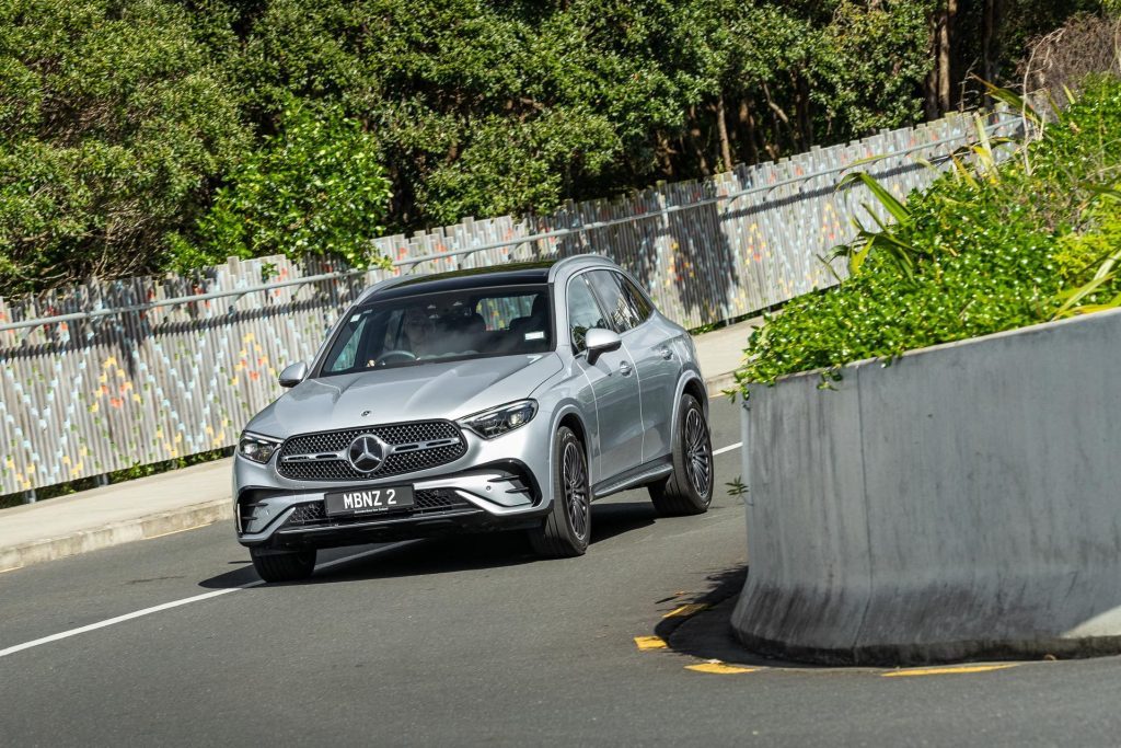 Mercedes-Benz GLC 300 4MATIC about to enter a corner