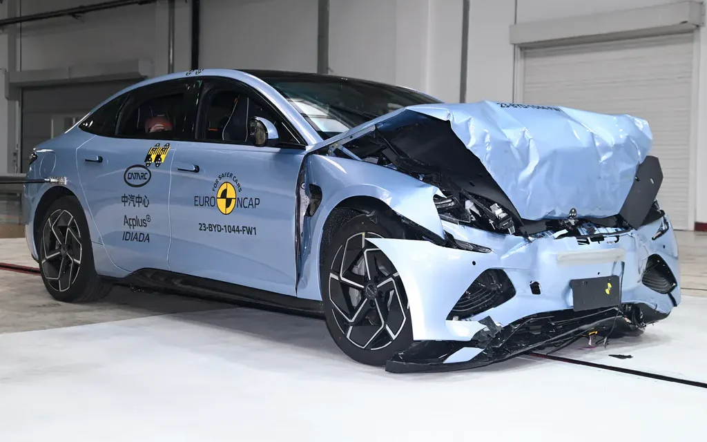 BYD Seal crash test damage