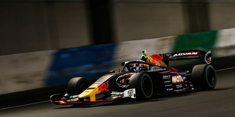 Liam Lawson racing Super Formula car at Twin Ring Motegi