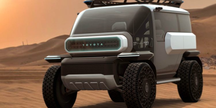 Toyota Baby Lunar Cruiser concept in desert